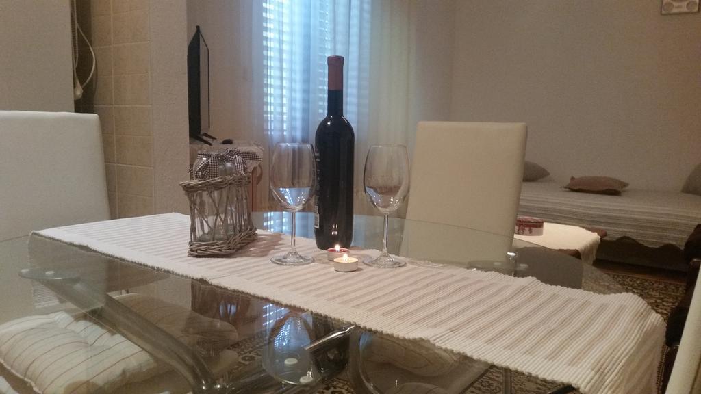 Apartment B&K Raslina 外观 照片