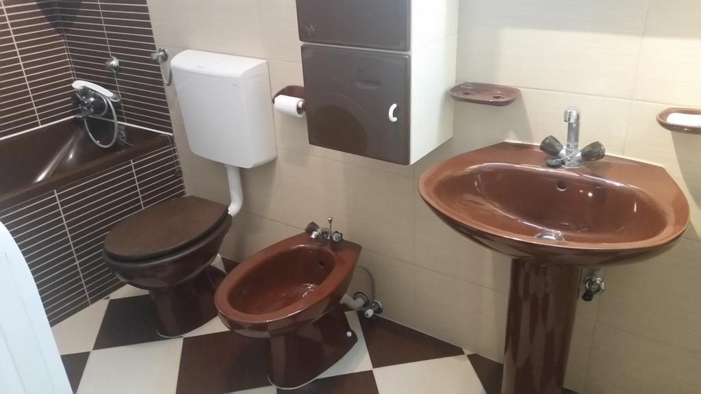 Apartment B&K Raslina 外观 照片