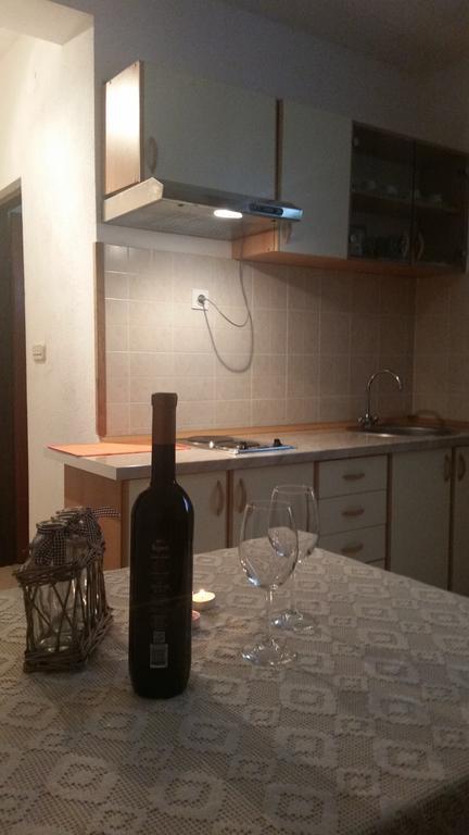 Apartment B&K Raslina 外观 照片